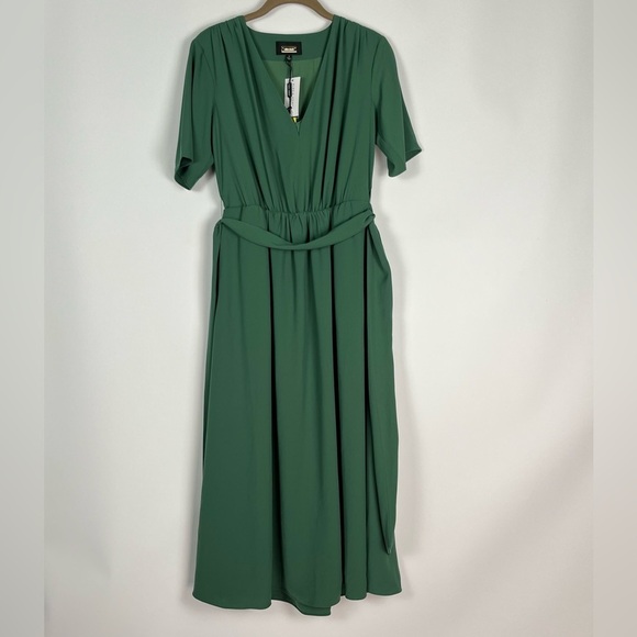 Alexia Admor Green Fit and Flare Belted Dress size 2 NWT - Picture 5 of 12